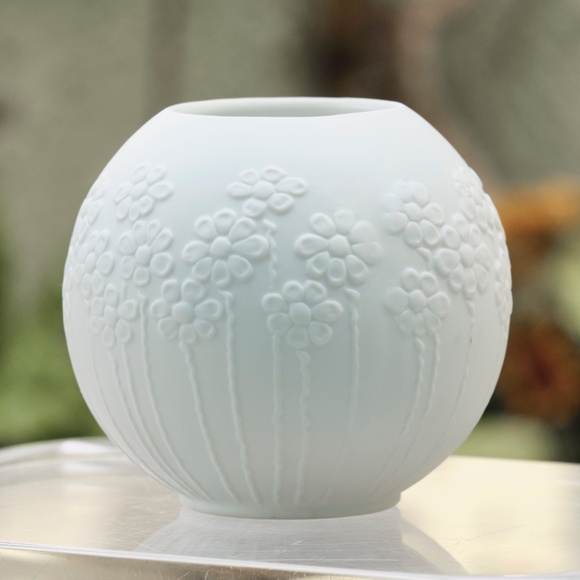 Mikasa Other - Vintage Mikasa Round Snowdrift Vase Flowers Japan